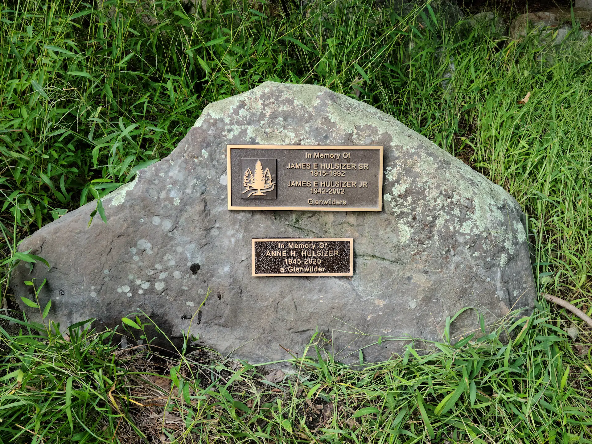 Bronze Memorial Plaque hand-carved by Plaque Finder in NJ — image 3